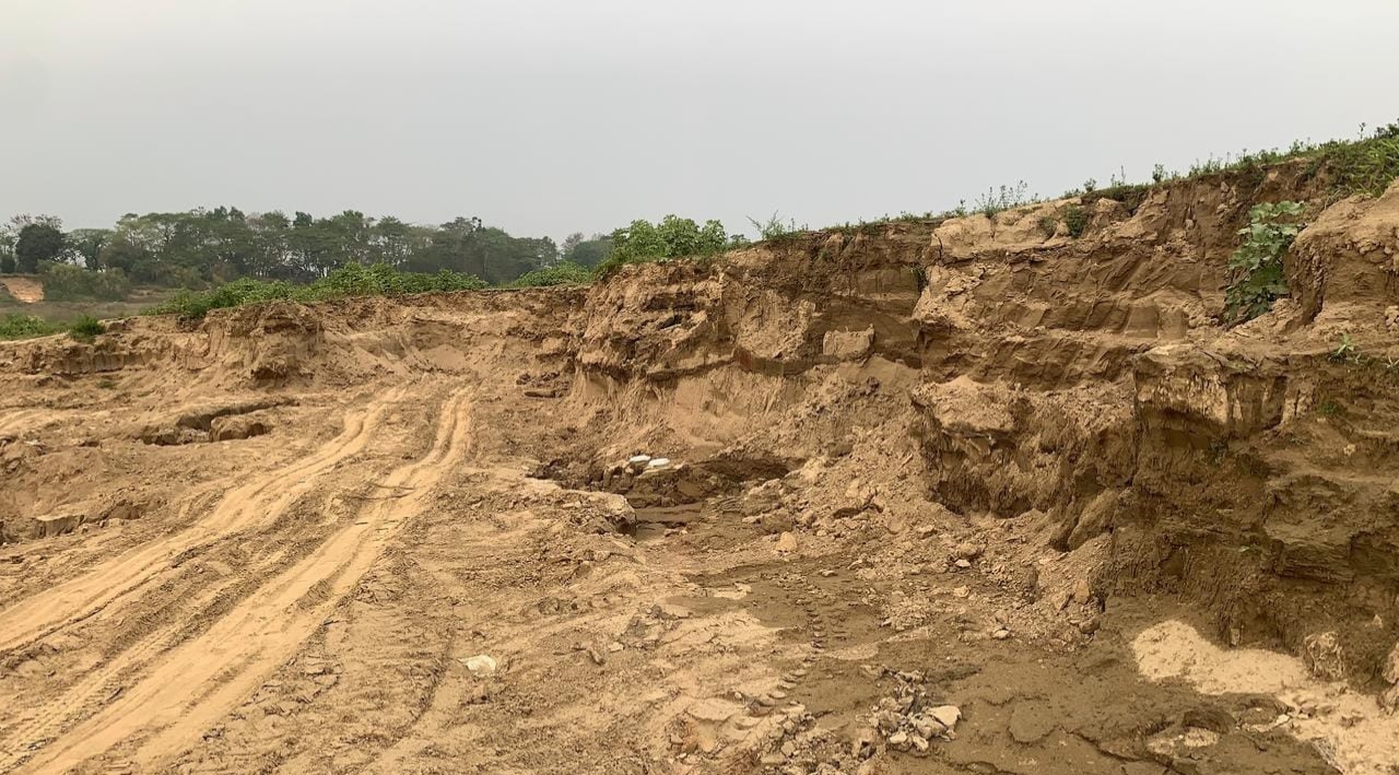 বিয়ানীবাজারে কুশিয়ারা নদীতে বালু লুটে সক্রিয় চক্র, নীরব প্রশাসন