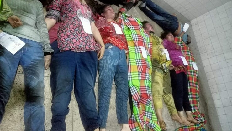 ঢাকা মেডিকেলে লাশের মিছিল