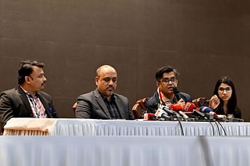 আওয়ামী লীগের কর্মসূচি ঘিরে সরকারের অবস্থান