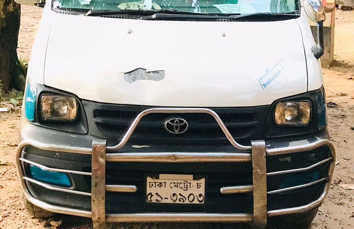 নবীগঞ্জে মাইক্রোবাস চাপায় এক নারীর মৃত্যু