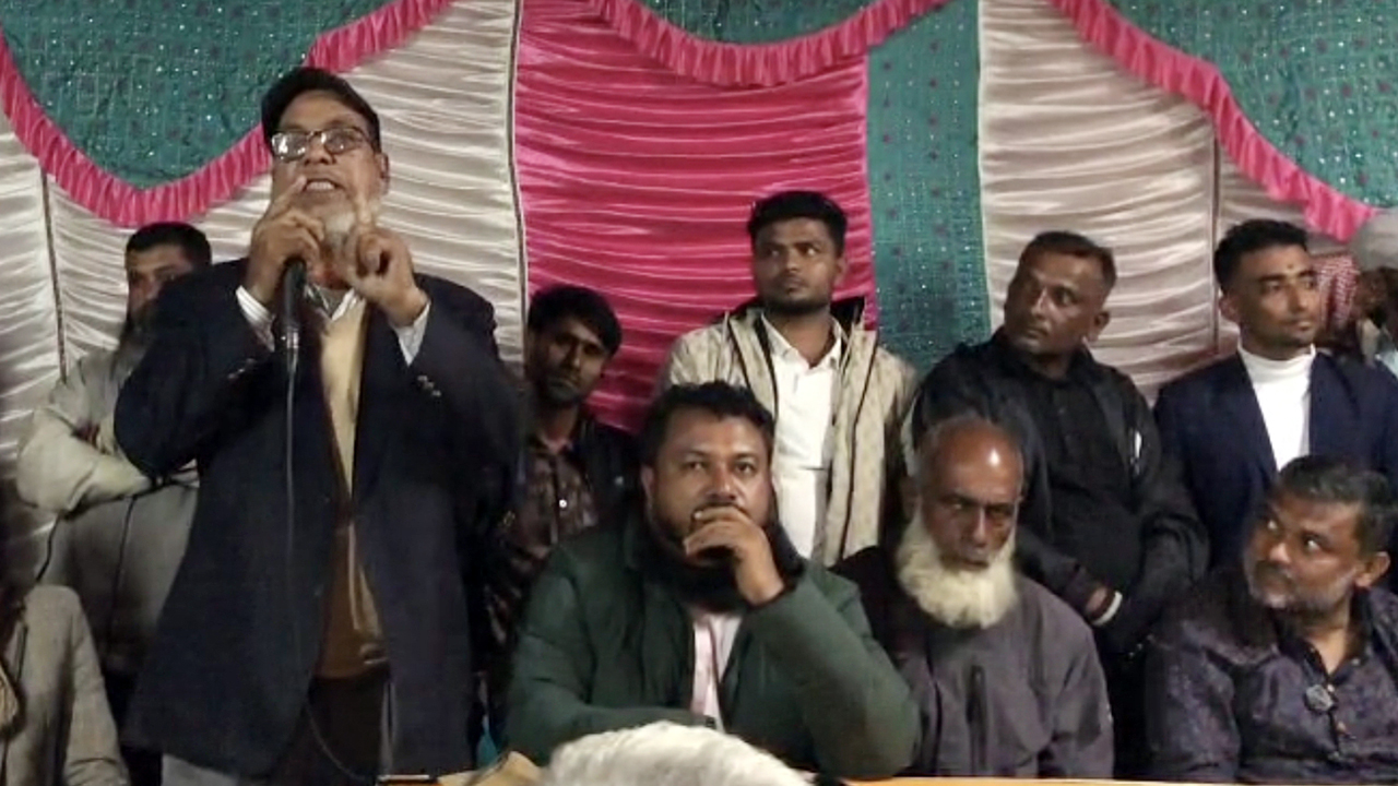 শিশির মনিরের নির্বাচনি বৈঠকে আ.লীগ নেতার বক্তব্য, সুনামগঞ্জজুড়ে তোলপাড়