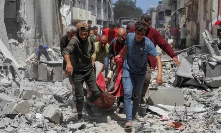 গাজায় ধ্বংসস্তূপ থেকে আরও ৪২ মরদেহ উদ্ধার