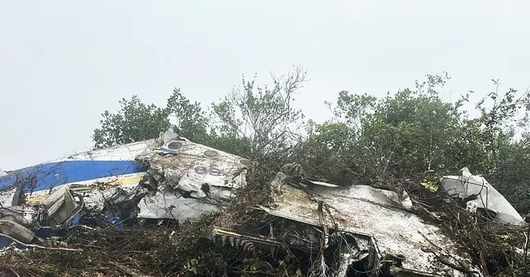 কলম্বিয়ায় যাত্রীবাহী বিমান বিধ্বস্তে ১৫ আরোহীর সবাই নিহত