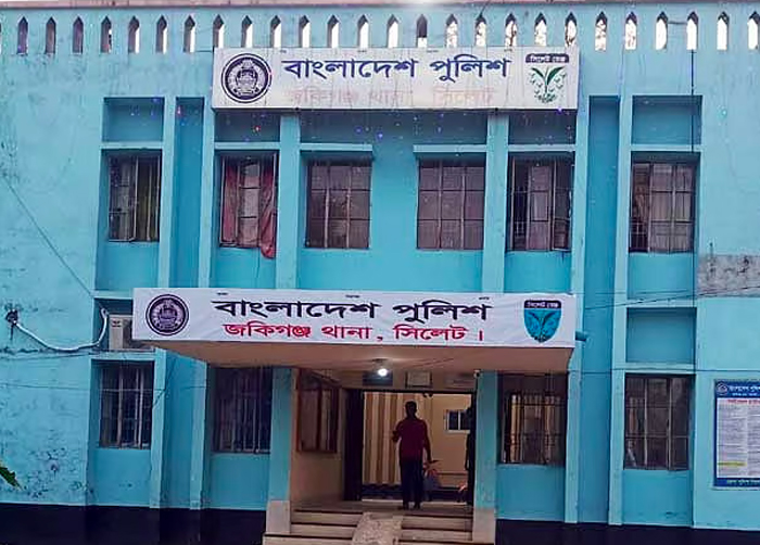 জকিগঞ্জে ফুটবল খেলা দেখা নিয়ে তর্ক, &lsquo;ভাইয়ের ছুরিকাঘাতে&rsquo; যুবক খু ন