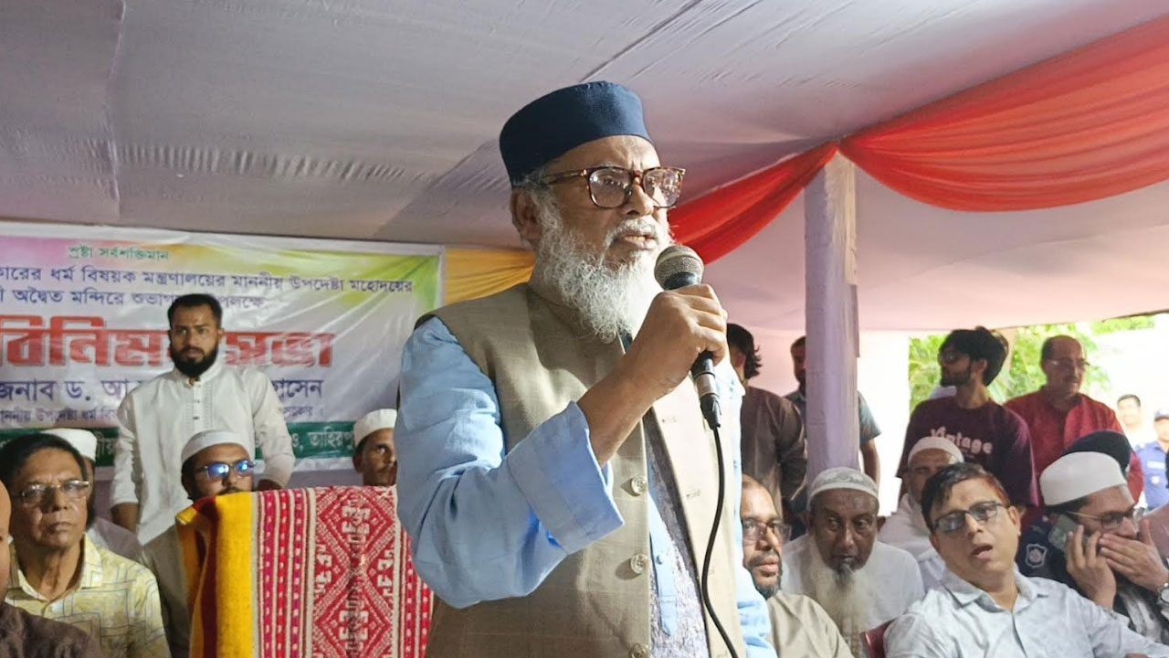 নির্বাচনকে কেন্দ্র করে দেশে সাম্প্রদায়িক দাঙ্গার কোনো সুযোগ নেই : ধর্ম উপদেষ্টা