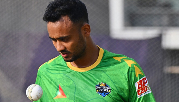 অনুশীলনে মাথায় আঘাত পেয়ে হাসপাতালে শরিফুল
