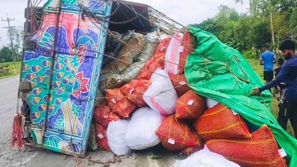 নবীগঞ্জে ট্রাক-পিকআপ সংঘর্ষে ব্যবসায়ী নিহত