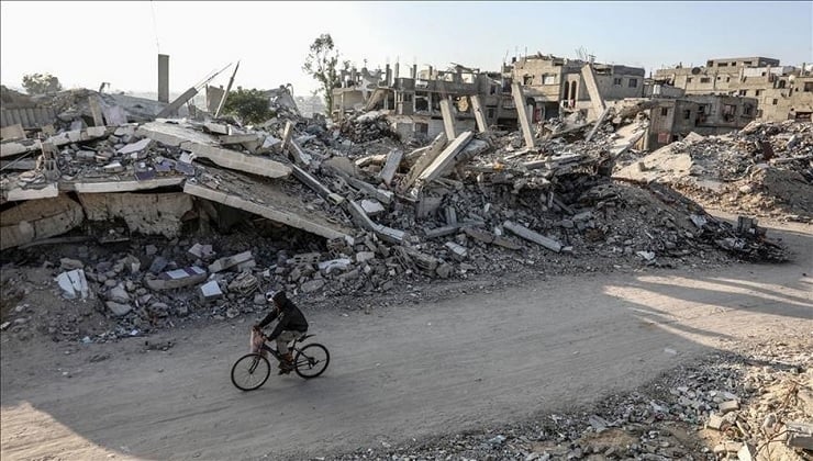 গাজায় স্কুলে হামলায় নিহত ১০