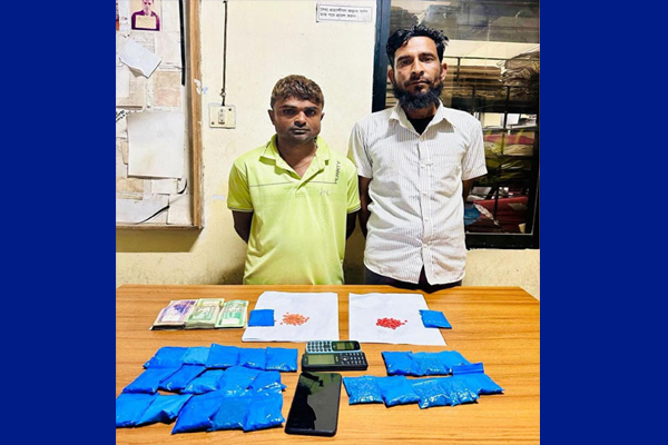 মহাজনপট্টি থেকে ইয়াবার চালান সহ আটক ২