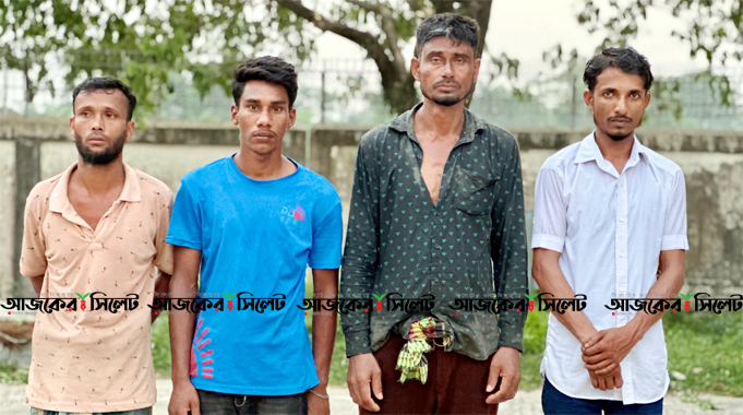 উপশহর থেকে চার জুয়াড়ি আটক