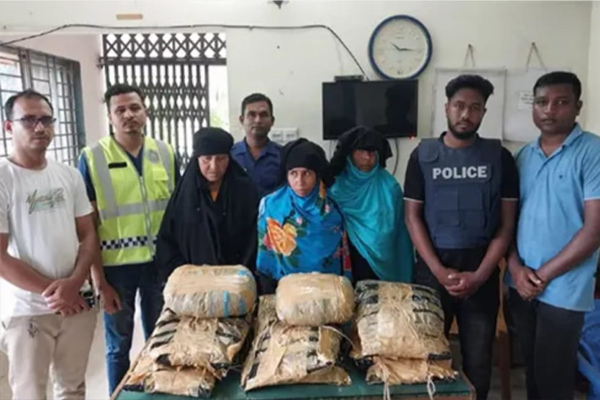 মাধবপুরে পুলিশ- র&zwnj;্যাবের অভিযানে গাঁজাসহ আটক ৪