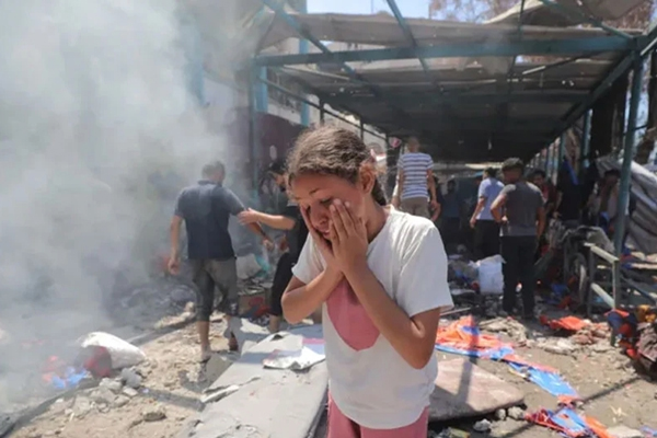 ইসরাইলের ভয়াবহ হামলায় গাজায় নিহত ৫০