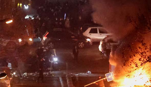 ইরানে সরকারবিরোধী বিক্ষোভে অন্তত ২০০০ জন নিহত