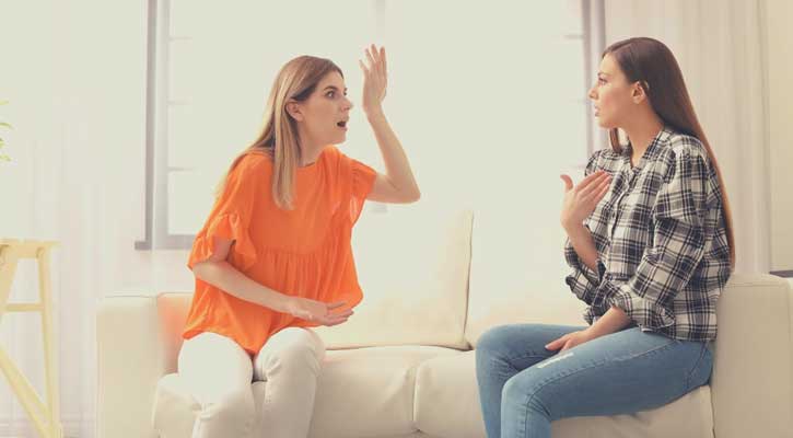 ননদ-ভাবির সম্পর্কের টানাপোড়েন দূর করতে কী করবেন?