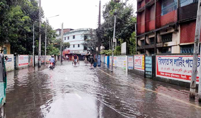 সিলেটে পানি কমলেও বৃষ্টির আভাস