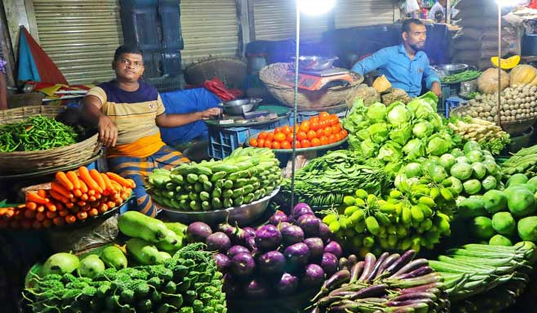 ফেসবুকে ভাইরাল বাজারদরের সঙ্গে মিল নেই বাস্তব জীবনে