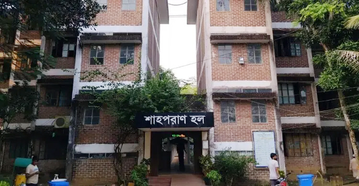 শাবিপ্রবিতে বিদ্যুৎ আসার পরই একে একে পুড়ে শিক্ষার্থীদের ফ্যান-লাইট-চার্জার
