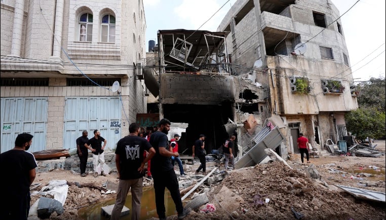 ইসরায়েলি হামলায় আরও অর্ধশত নিহত