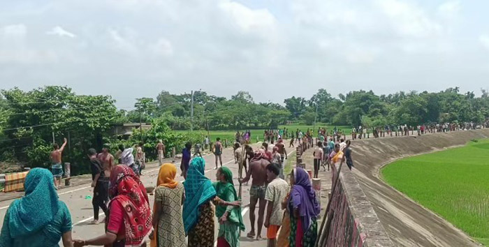 দোয়ারাবাজারে দু&rsquo;পক্ষের রক্তক্ষয়ী সংঘর্ষ, আহত ২২