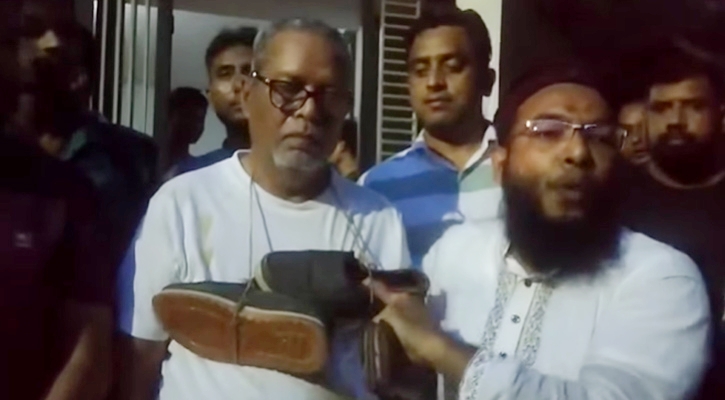 সাবেক সিইসি নুরুল হুদাকে ধরে পুলিশে দিল বিক্ষুব্ধ জনতা