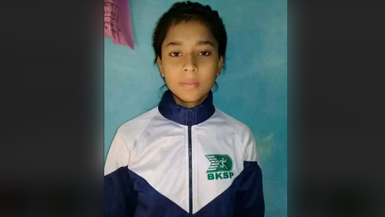 হকি খেলতে সিঙ্গাপুর যাচ্ছেন সুনামগঞ্জের নাদিরা
