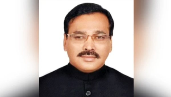সুনামগঞ্জের নাম ডুবিয়েছেন রতন ও তাঁর পরিবার
