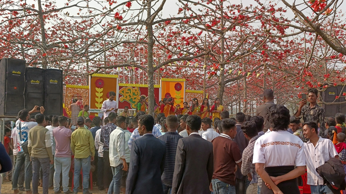 শিমুলবাগানে দিনব্যাপী উৎসবে মুখর জনসমাগম
