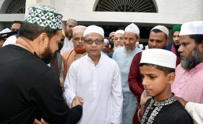 ইমাম-মুয়াজ্জিনদের মর্যাদা বৃদ্ধির প্রতিশ্রুতি খন্দকার মুক্তাদিরের