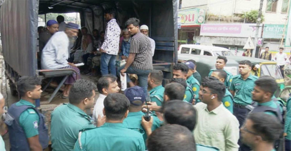 নগরীতে বাসদের কার্যালয় থেকে ২২ নেতাকর্মী আটক