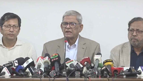 খালেদা জিয়াকে বিদেশে নেওয়ার অবস্থা এখন নেই : মির্জা ফখরুল