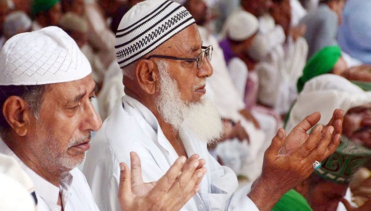 জুমার দিনের বিশেষ পাঁচটি আমল