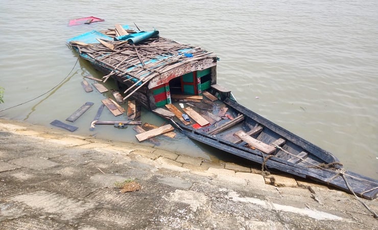 মধ্যনগরে নৌকাডুবিতে বৃদ্ধার মৃত্যু