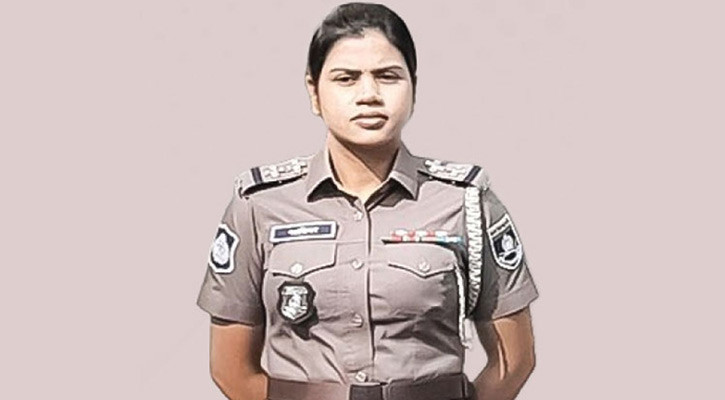 পুলিশের পোশাকের রং নিয়ে অসন্তোষ