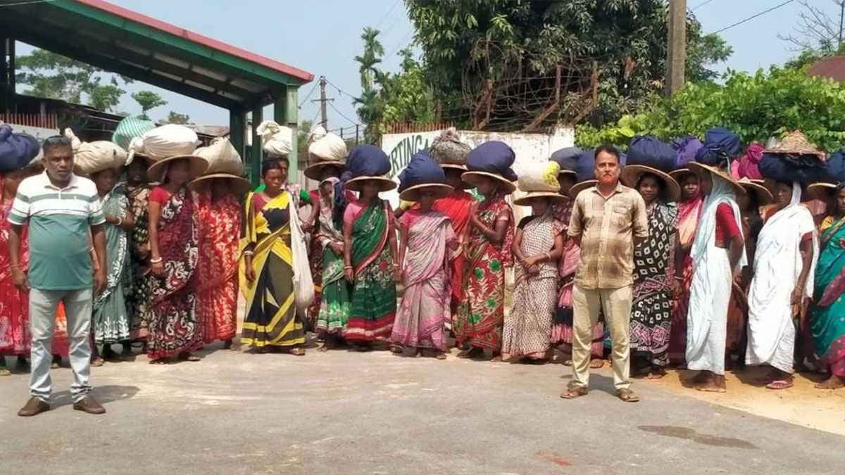 মিরতিংগা চা বাগানে চা শ্রমিকদের অবস্থান, প্রতিবাদ সভা