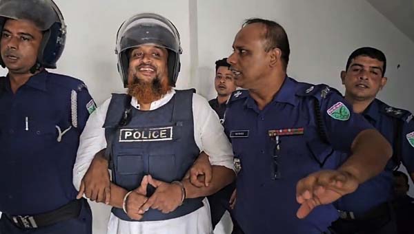 কড়া নিরাপত্তায় আদালতে বিয়ানীবাজারের সাবেক চেয়ারম্যান পল্লব