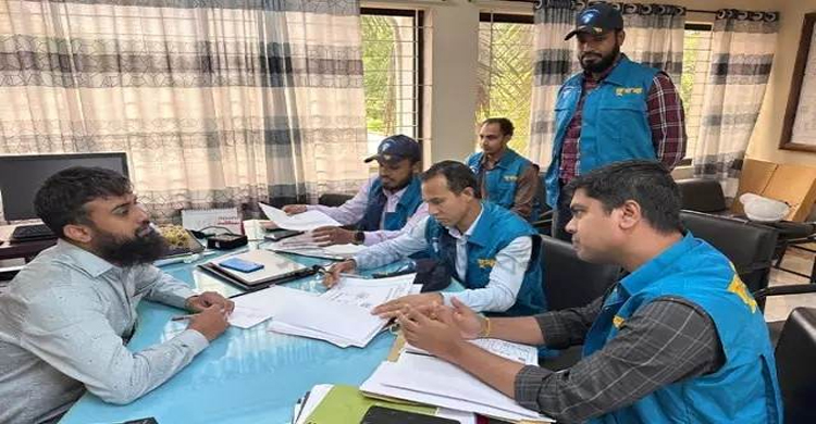 জগন্নাথপুরে এলজিইডি কার্যালয়ে দুদকের অভিযান