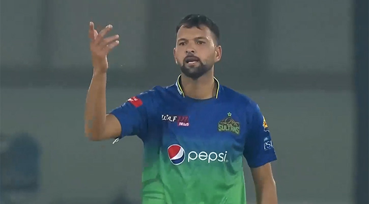দল না পেয়ে অভিমানে পিএসএল বয়কট পাকিস্তানি পেসারের