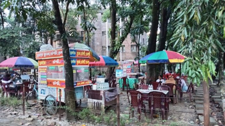 শাবি ক্যাম্পাস নয় যেন &lsquo;ফুচকার হাট&rsquo;