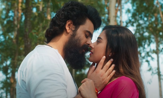 গানে গানে সিয়াম-বুবলীর রোমান্স