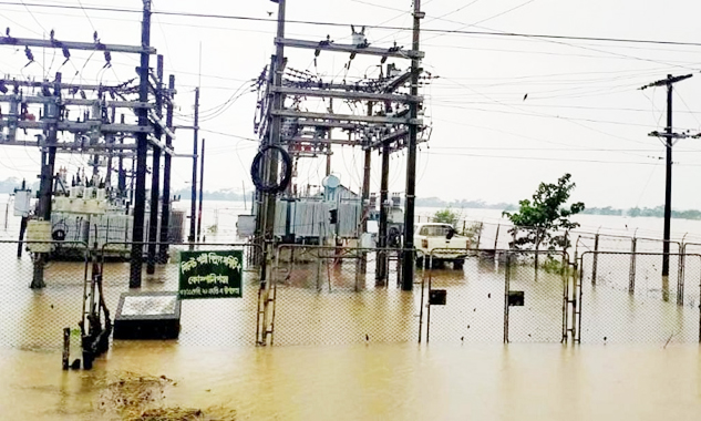 সিলেটে বন্যায় বিদ্যুৎহীন ১২ হাজার গ্রাহক
