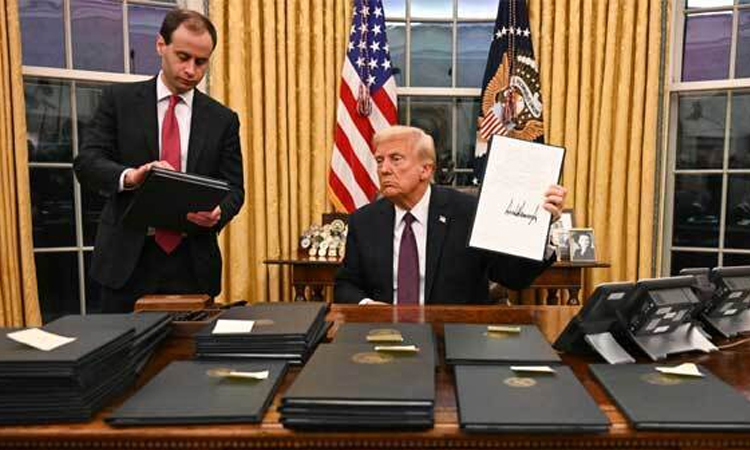 মার্কিন সব বৈদেশিক সহায়তা বন্ধ করলেন ট্রাম্প