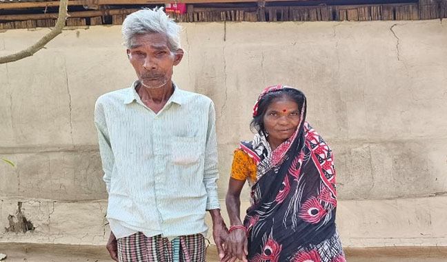 ভালোবাসার অনন্য গল্প : &lsquo;অন্ধ&rsquo; স্বামী, &lsquo;পাগলী&rsquo; স্ত্রী