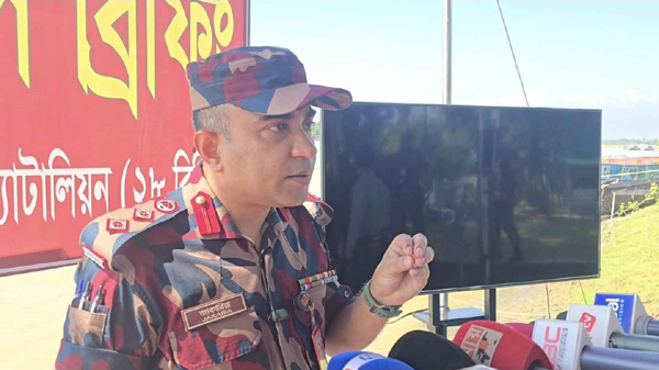 যাদুকাটায় নিয়ন্ত্রণহীন বালু লুট : এ কে এম জাকারিয়া