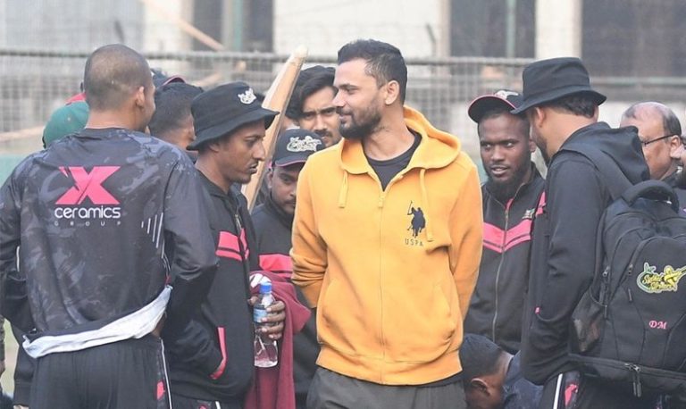 সিলেট স্ট্রাইকার্স'র নেতৃত্বে মাশরাফি