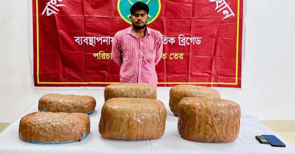 মাধবপুর সেনাবাহিনী অভিযানে গাঁজাসহ আটক যুবক