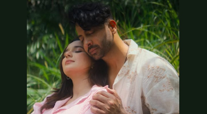 রোমান্টিক আবহে শাকিব-সাবিলা