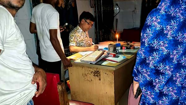 বিদ্যুৎ গেলেই অন্ধকারে ডুবে শ্রীমঙ্গল স্বাস্থ্য কমপ্লেক্স