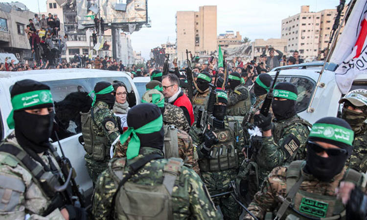 ৬ জিম্মি মুক্তি পেতেই ইসরায়েলের &lsquo;প্রতারণামূলক বিলম্ব&rsquo;