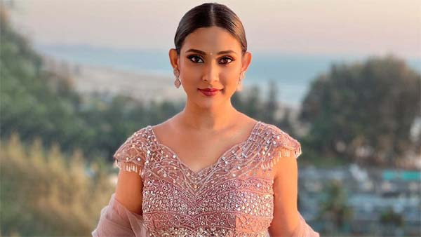 মেহজাবীনের বিরুদ্ধে গ্রেপ্তারি পরোয়ানা