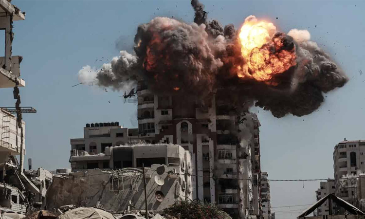 গাজা সিটিতে একাধিক টাওয়ার ধ্বংস, নিহত আরও ৫৩